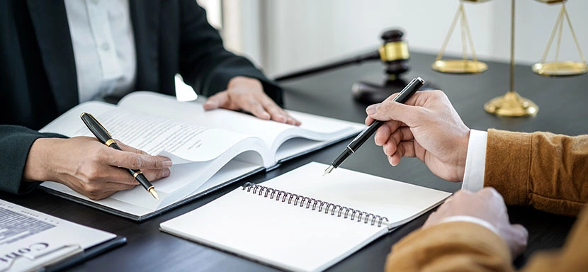 Flagstaff HOA Foreclosure Rights Lawyer-image